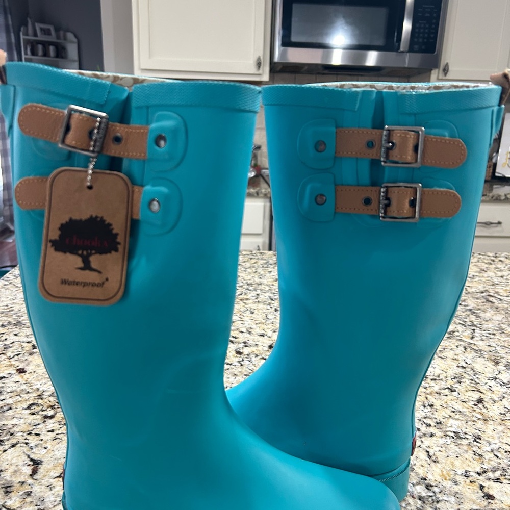 Chooka Turquoise Boots with Tan Accents